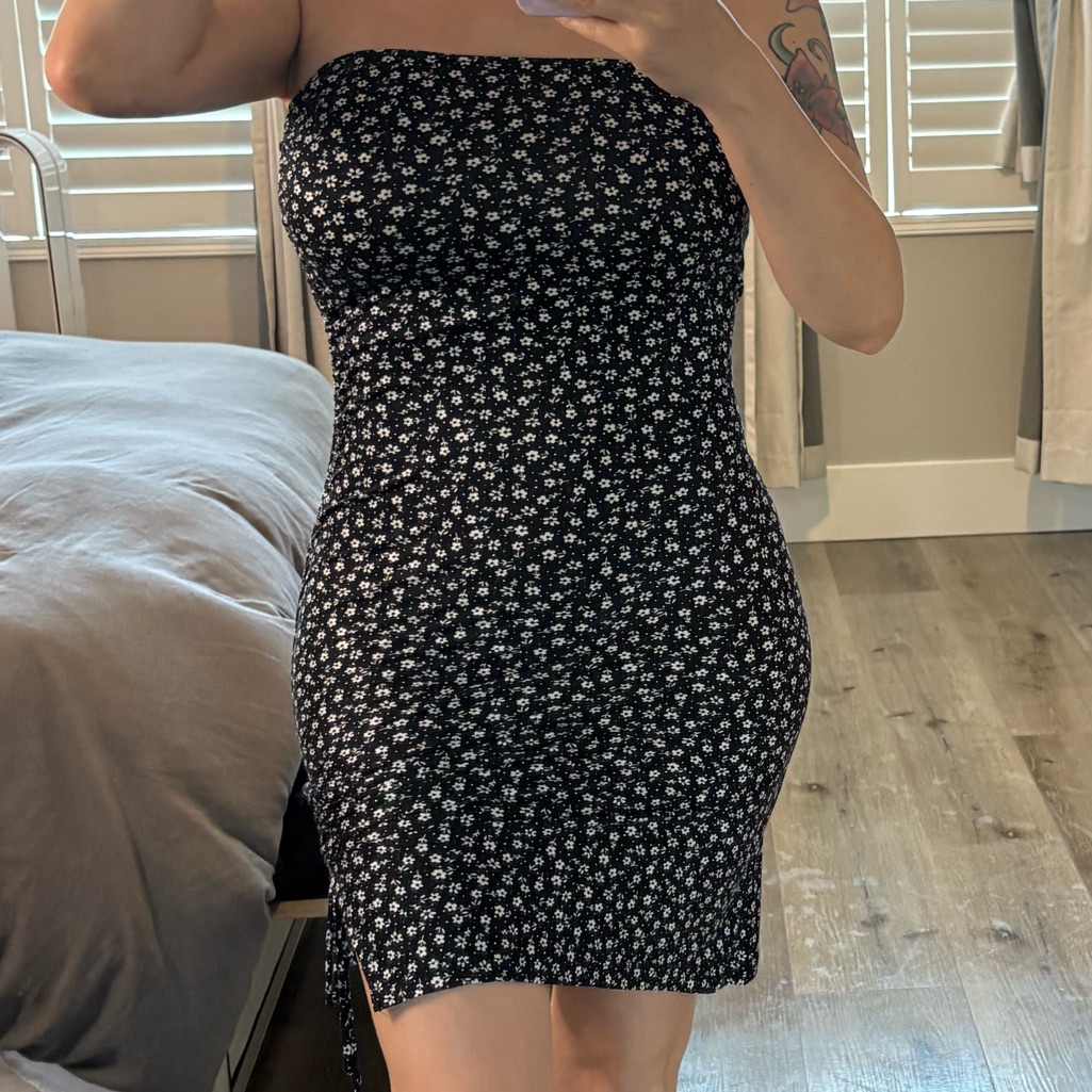 Elegant Black Floral Strapless Dress